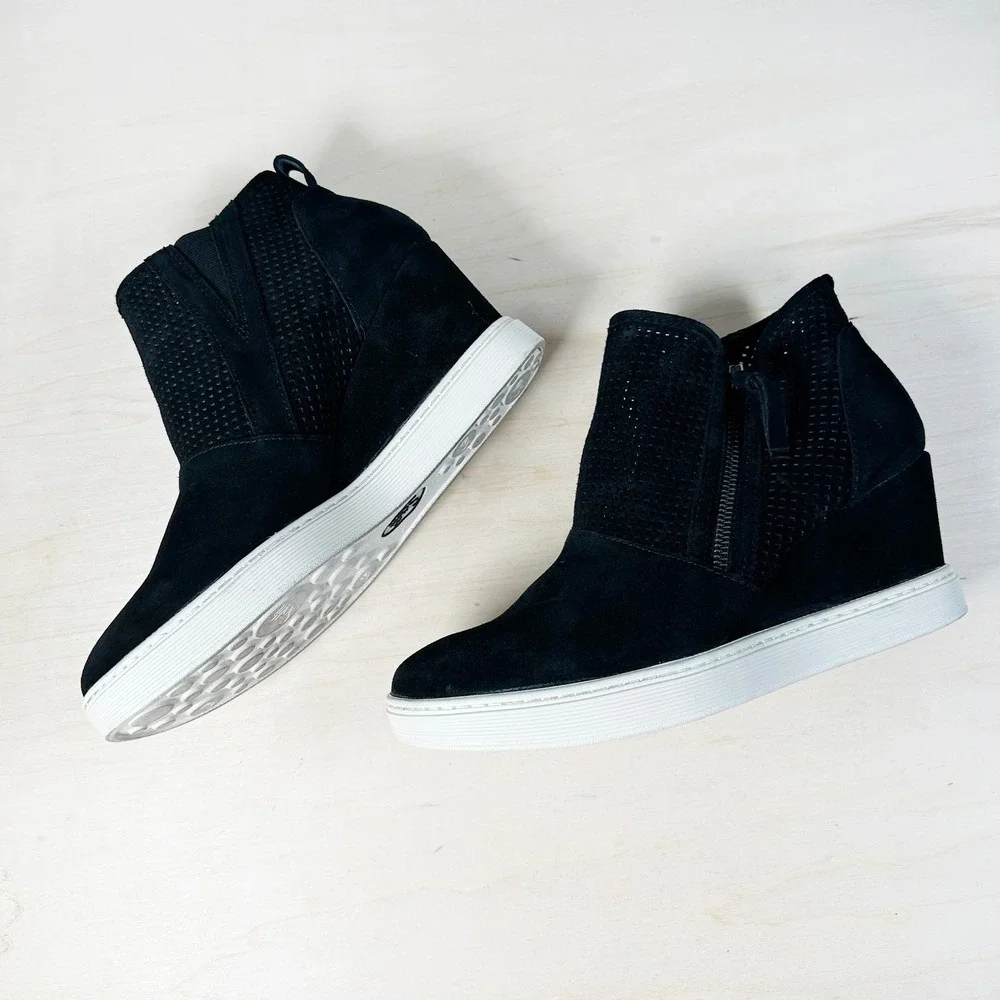 Sofft Women's Bellview Wedge Sneaker Wedge‎ Bootie Black Leather Suede Size 10 M